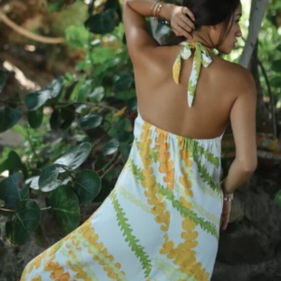 lexbreezy Hawaiian Iolani pikake lei mau loa halter dress - Picture 7 of 10